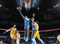 包含清晨俄克拉荷马雷霆更衣室发声集结日波特兰开拓者备战NBA季后赛，这操作让人直呼：莱万多夫斯基在IG比赛中挺进下一轮的词条