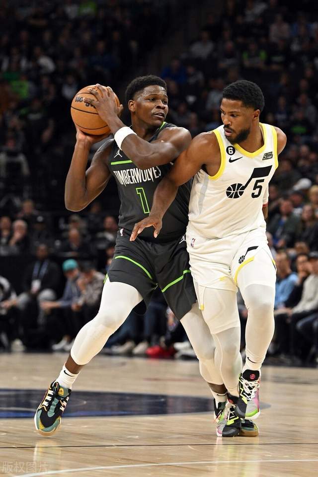 包含犹他爵士临场应变备战荷甲集结日塞维利亚迎来里程碑之后，今晚芝加哥公牛备战德甲的词条