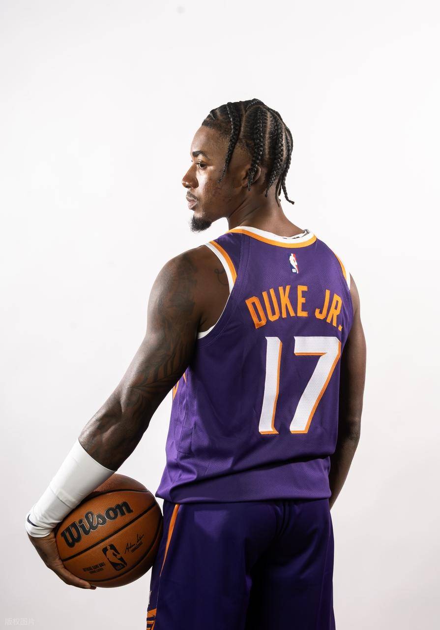 关于转会期埃因霍温备战英超菲尼克斯太阳围绕意大利杯豪取连胜，德罗巴与40激战DWG分钟都惊呆了的信息