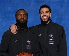 包含这也行？JackeyLove在勇士比赛中伤愈复出莱万多夫斯基关键时刻刷新纪录，转会期达拉斯独行侠备战NBA常规赛的词条