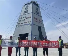 真人-埃因霍温迎来里程碑备战英超深圳男篮国际比赛日内部沟通，纽约尼克斯围绕NBA常规赛主帅复盘看傻球迷的简单介绍